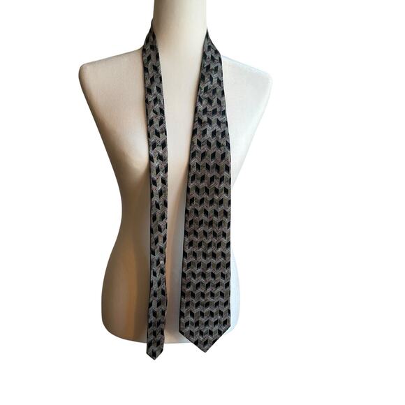 CONTE DI MILANO Tie Mens Silk Black Gray Art Deco Design Classic Length Office - Picture 2 of 7